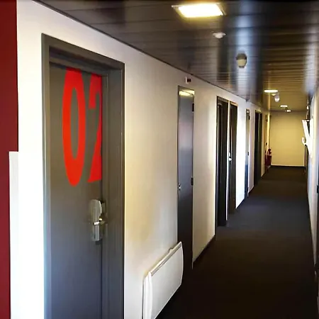 Brit Hotel