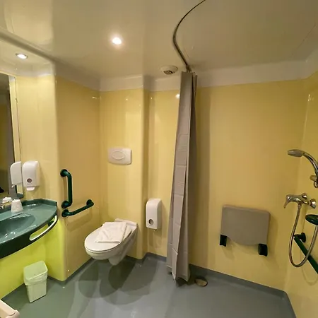 Brit Hotel Marvejols Hotel 3*