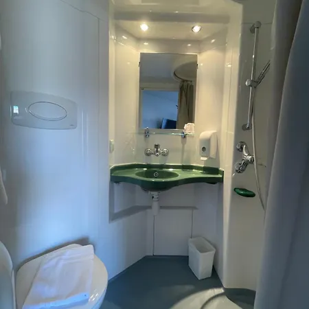 Brit Hotel Marvejols 3*
